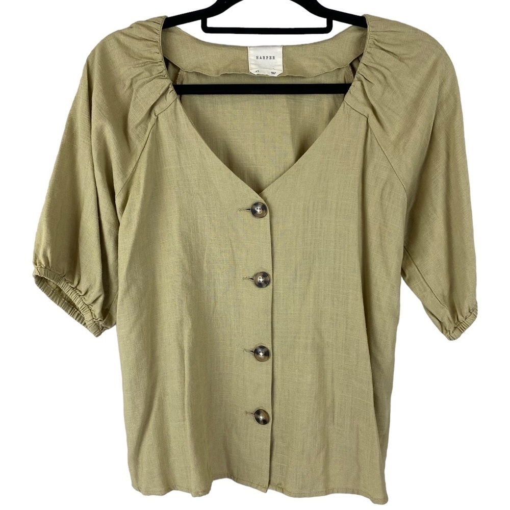 HARPER Francesca’s Ava Button Front V-Neck top‎